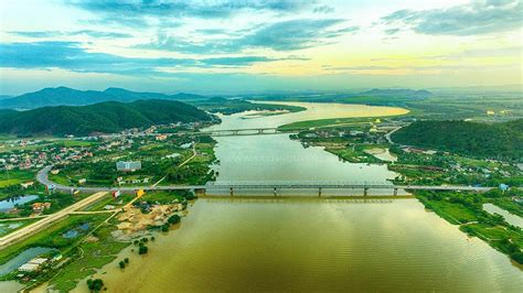 Sông Lam Nghệ An đấu với Hà Nội